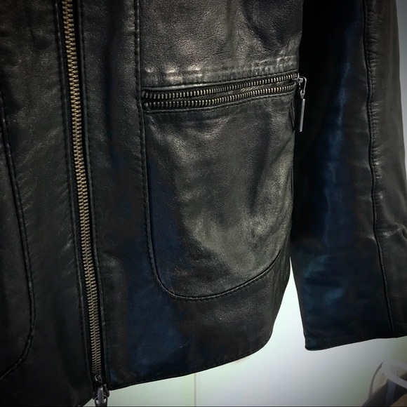 Danier Genuine Leather Jacket - Picture 6 of 7